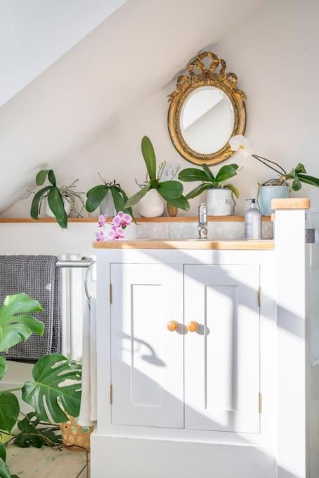 Boat House, Relax In A Whitstable Fisherman'S Cottage エクステリア 写真