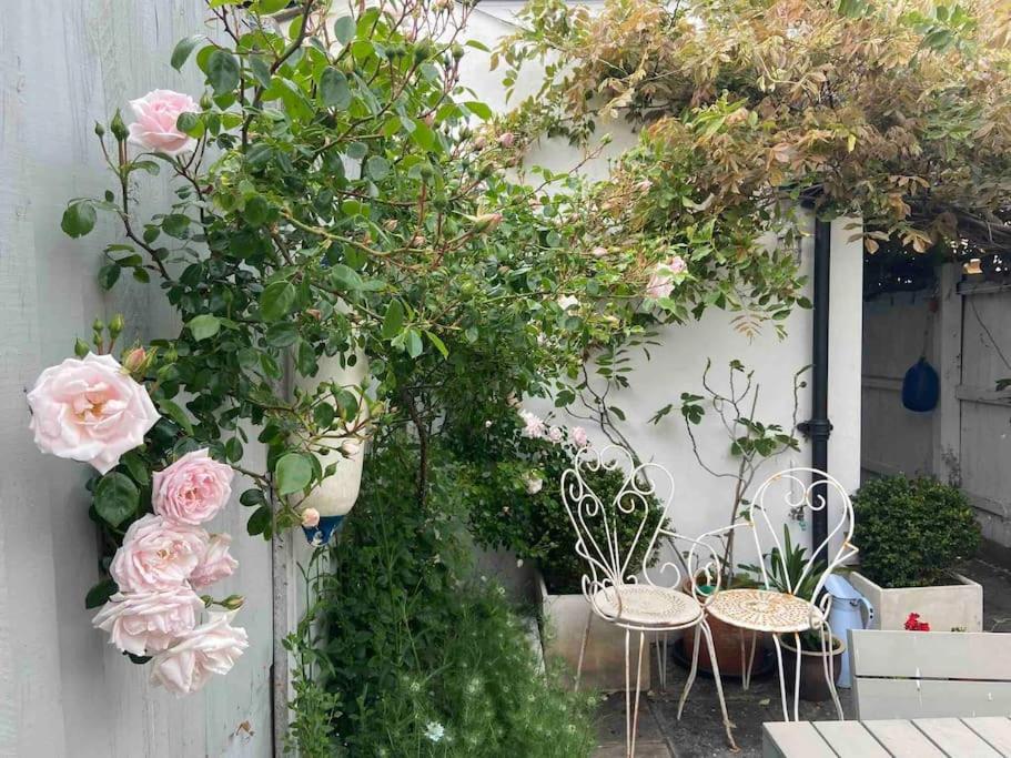 Boat House, Relax In A Whitstable Fisherman'S Cottage エクステリア 写真